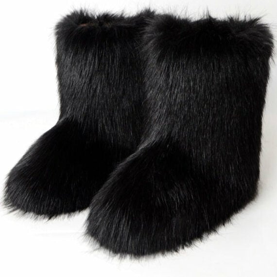Sasquatch Fur Boots - Ceelic